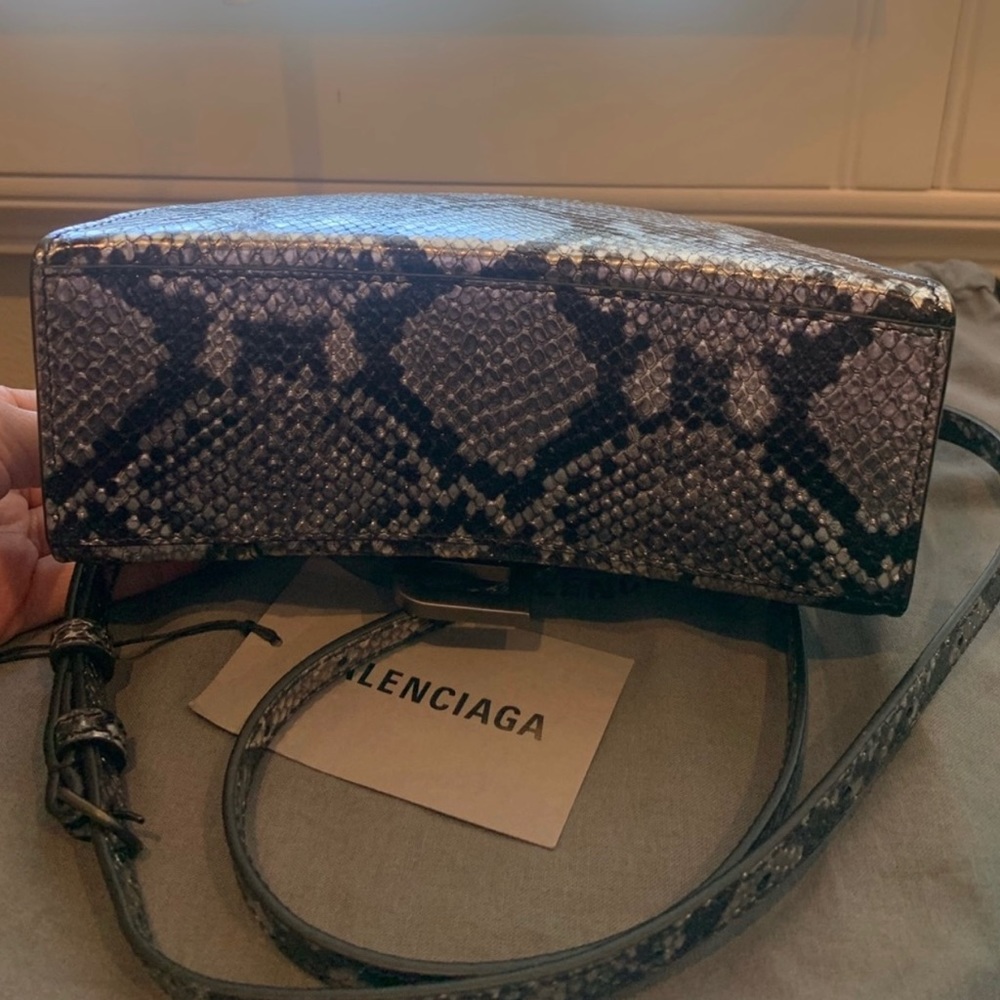 Balenciaga XS Hourglass snakeskin leather top handle bag in black and silver - Picture 5 of 8